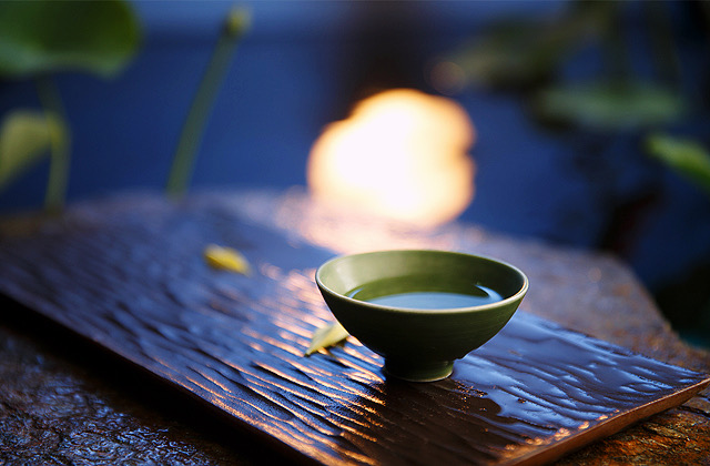 茶与月.jpg